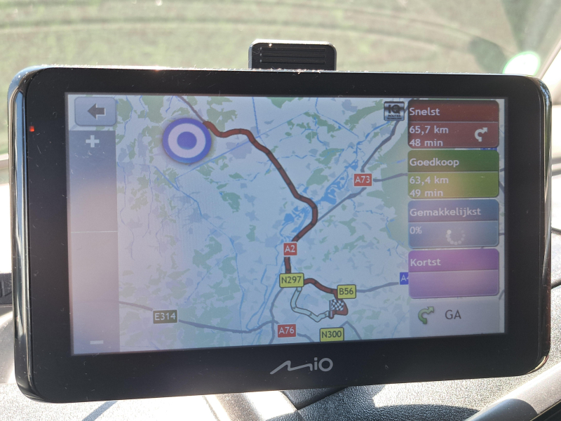 Adria Sonic Plus 700 SBC E & P Levelsysteem  foto: 22