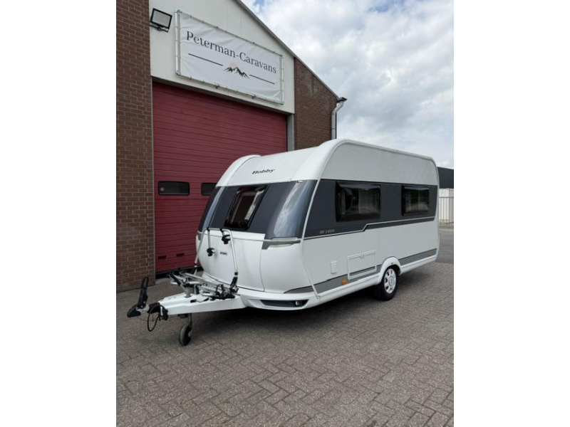 Hobby De Luxe 400 SFE Incl. Mover and Awning photo: 6