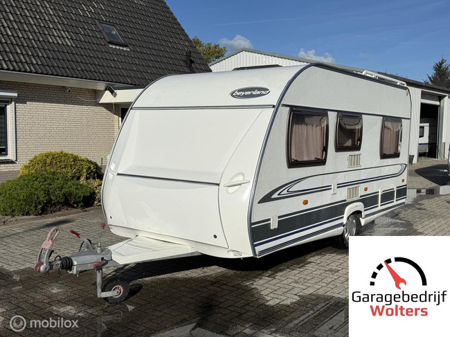 Beyerland 450 tf voortent super nette caravan hoofdfoto: 1
