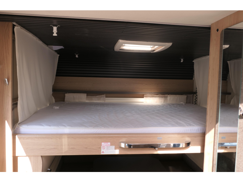 B&uuml;rstner Averso Top 520 TL Amplia 6 personas foto: 15