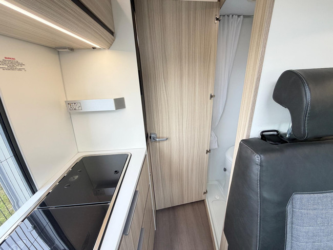 Adria Twin Plus 600 Solar / 2 a&ntilde;os de garant&iacute;a / &iexcl;PRECIO DE OFERTA! foto: 8