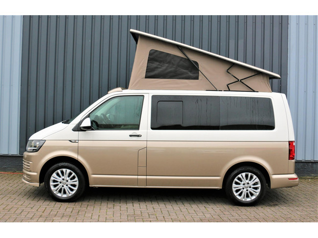 Volkswagen Transporter 2.0 tdi 150pk Aut. 4 Slaapplaatsen, Cruise, airco, Nieuw interieur, draaibare passagiersstoel, trekhaak, two tone, hor, bom vol!!! foto: 5