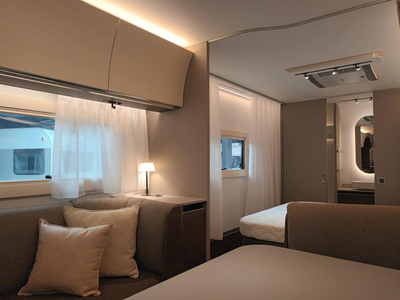 Adria Alpina 663 HT photo: 4