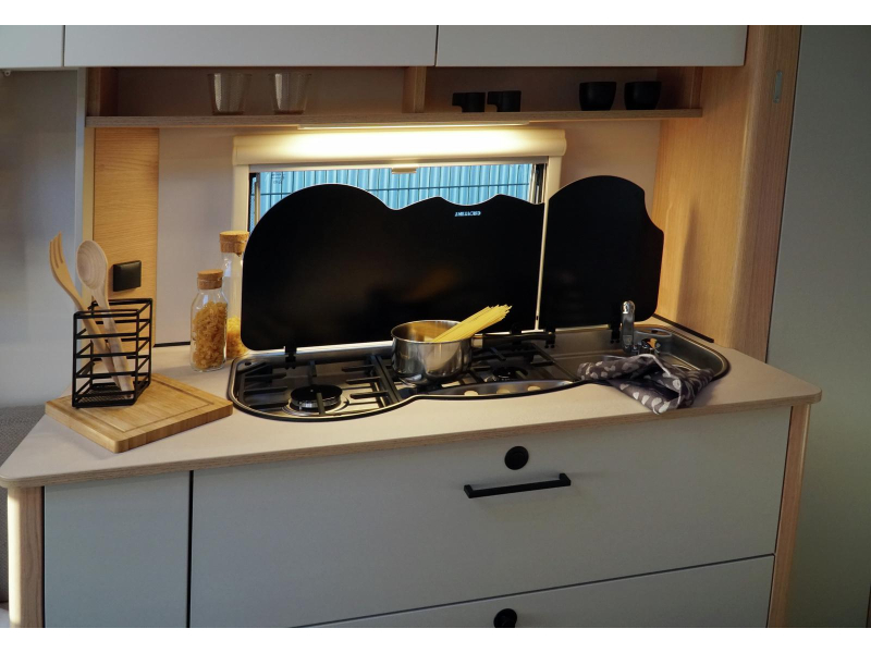 LMC Style 440 D modelo 2027, cama francesa foto: 23