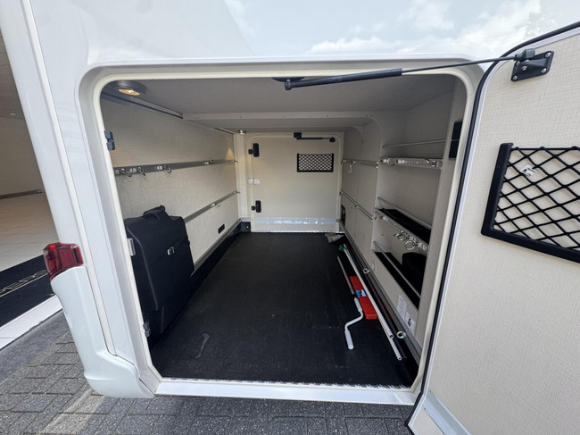 Hymer EXT 678 9T-Automaat Enkele Bedden Luifel Lpg Zonnepaneel foto: 10
