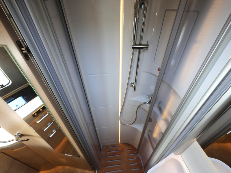 Hymer BMC-T WhiteLine 600 Lithium/Omvormer/Solar  foto: 13