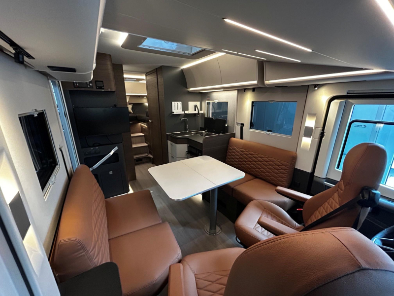 Adria Sonic Supreme 700 DL Automaat 180 PK  foto: 16