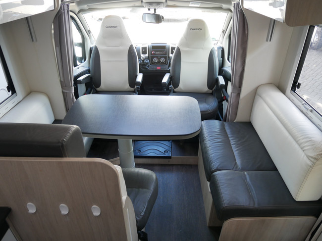 Chausson 718 XLB Special Edition, Cama Queen, Cama abatible!! foto: 7