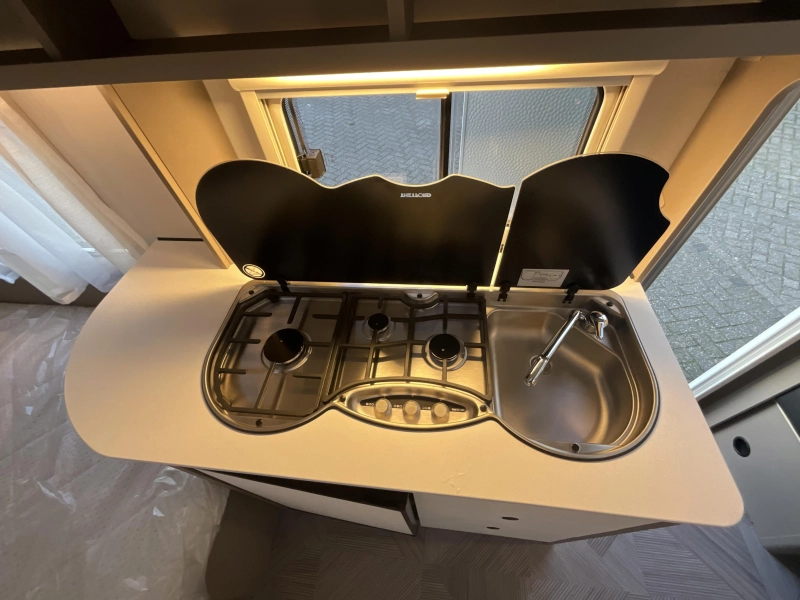 Dethleffs C'go Active 475 EL SINGLE BEDS-DISCOUNT! photo: 9