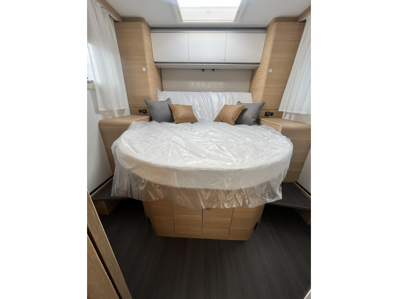 Adria Coral Plus 670 SC - QUEENSBED Foto: 18