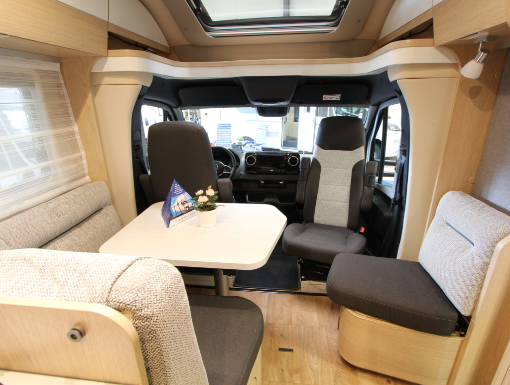 HYMER B690MC photo : 4