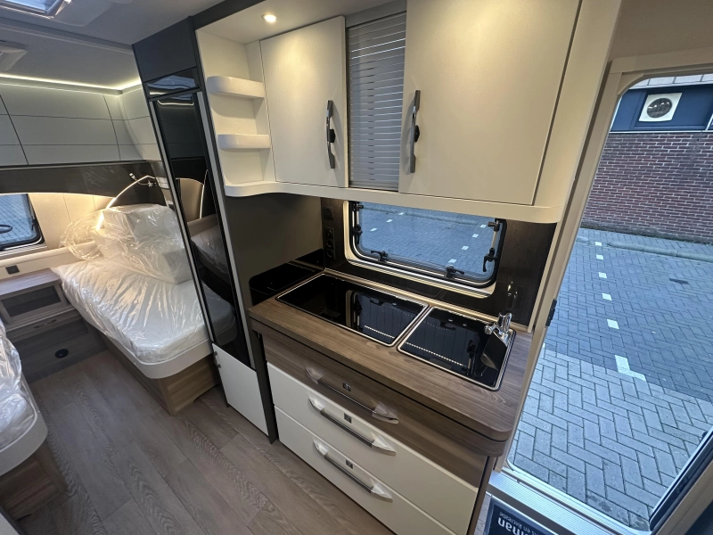 Hobby Excellent Edition 495 UL New | Action model 2025 photo: 7