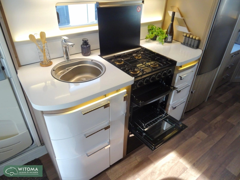 Kabe Royal 740 GXL Super compl. btw caravan  foto: 15