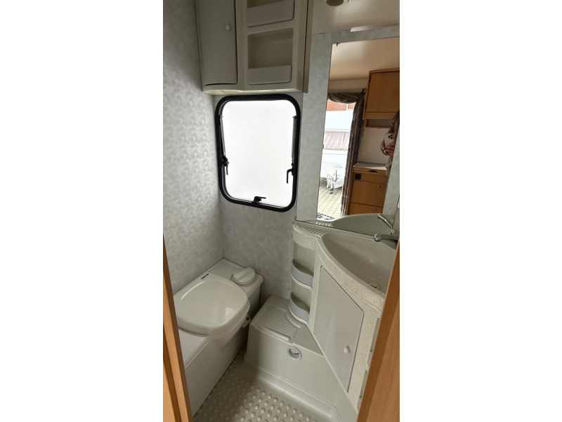 Adria Altea 461 DB 2x Sitz Etagenbett Toilette Foto: 5