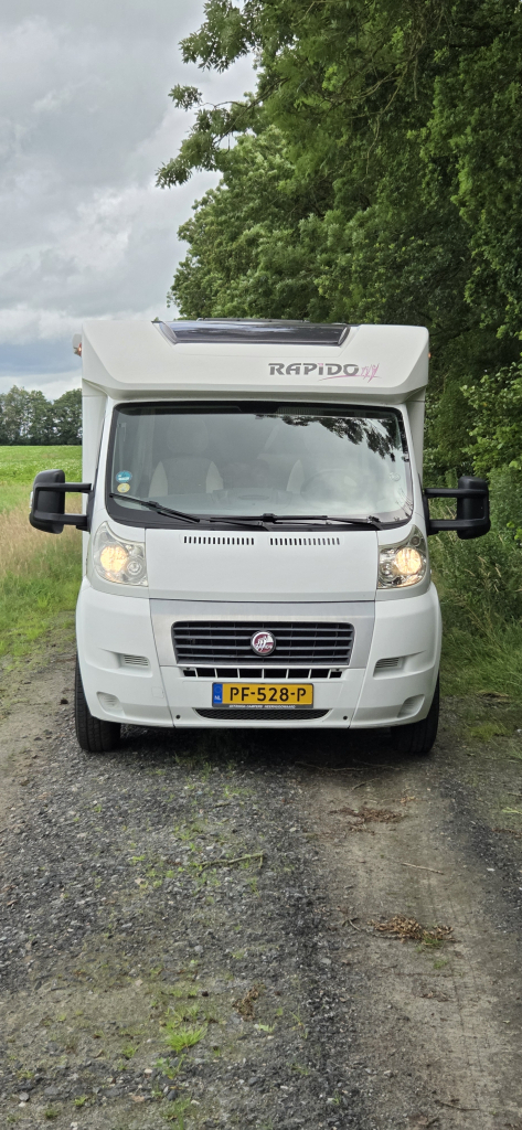RAPIDO 690F foto: 1