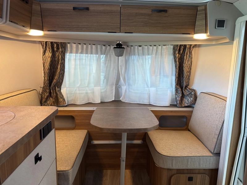 Eriba Touring 310 Legend Ventura Carrarawit  foto: 2