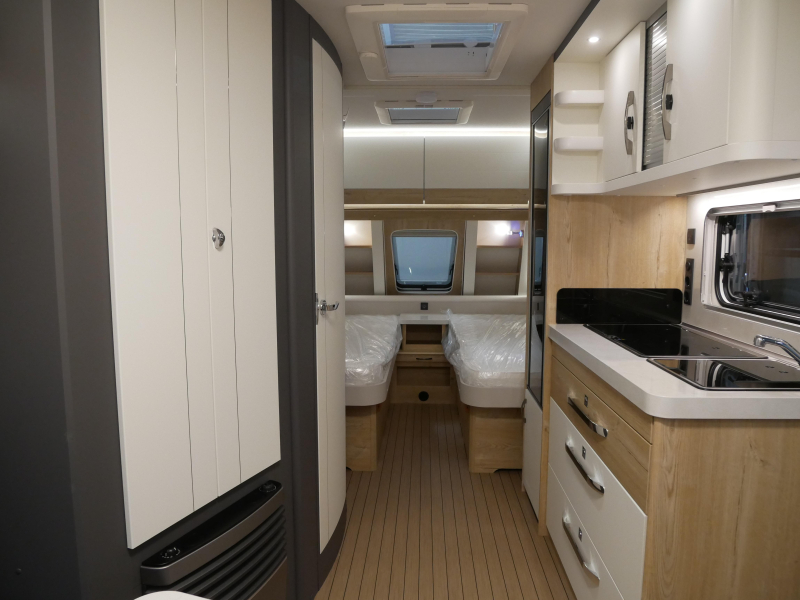 Hobby Excellent Edition 495 UL JETZT BEI VAN EIJK CARAVANS! Foto: 6