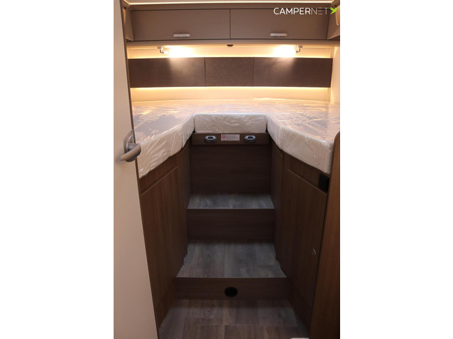 Carado I447 140hp Automatic | Pro+ Package | Drop-down bed | 2.15m Long bed! | 5 Seats | Separate shower | New available from stock photo: 15
