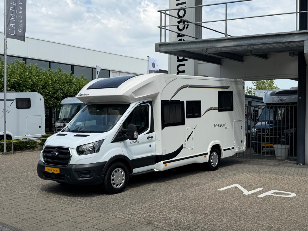 Benimar Tessoro 495 UP QUEENSBED + HEFBED XXL GARAGE 6.99M foto: 5