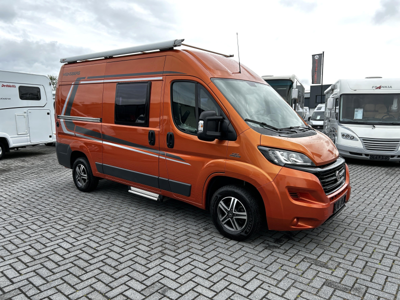 Weinsberg CaraBus 250 KL Dwarsbed/Euro5/2015/5.4m  foto: 1