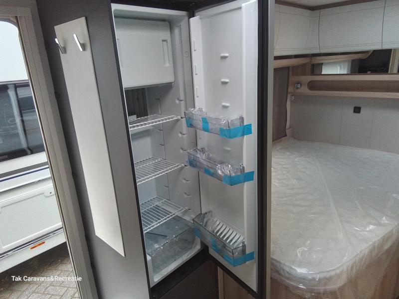 Hobby De Luxe 495 WFB mit separater Dusche und Toilette Foto: 6