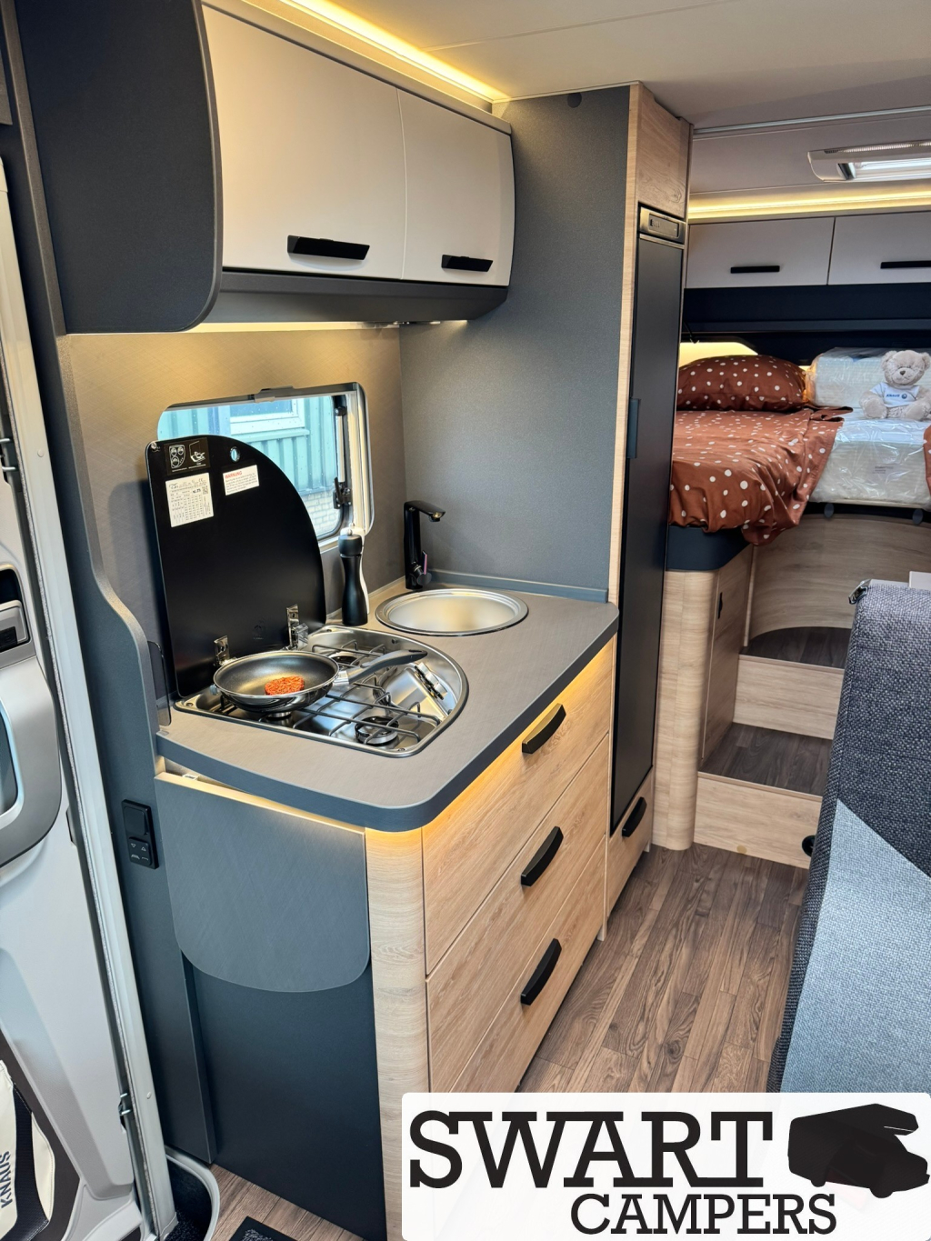 Knaus L!VE I 650 MEG photo: 13