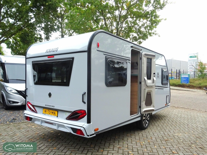 Knaus Sudwind Black Selection 450 FU Witoma 50 jaar aanbieding  foto: 19