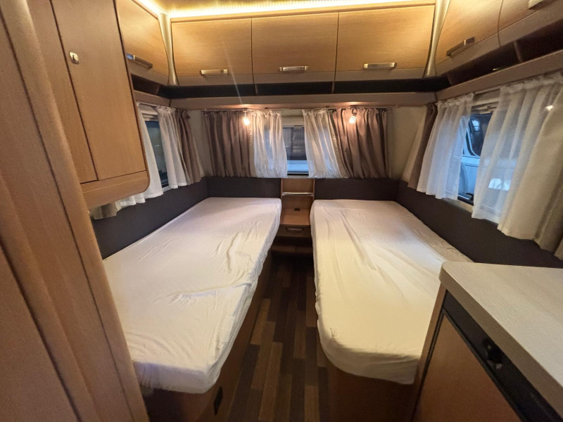 Knaus Sport 460 UE mover, toldo, avance foto: 12