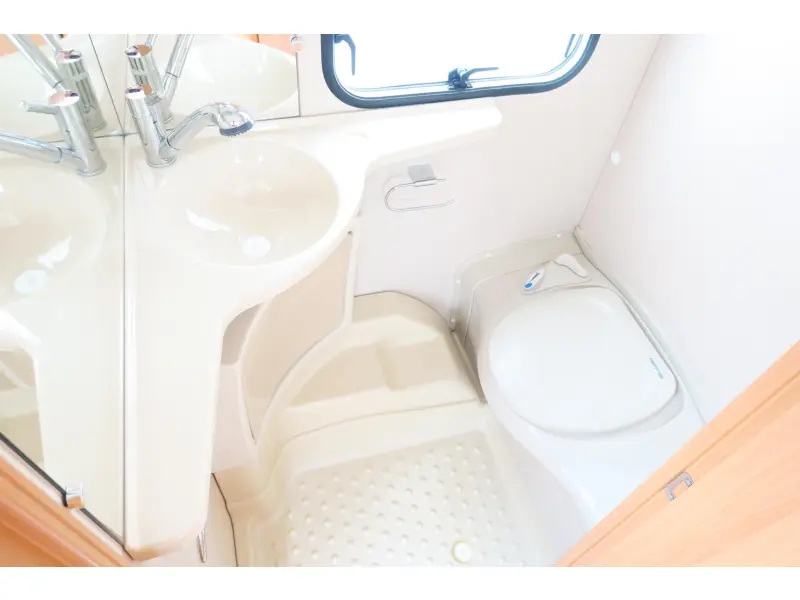 Caravelair Brasilia 440 VOORTENT+FIETSENDRAGER  foto: 7