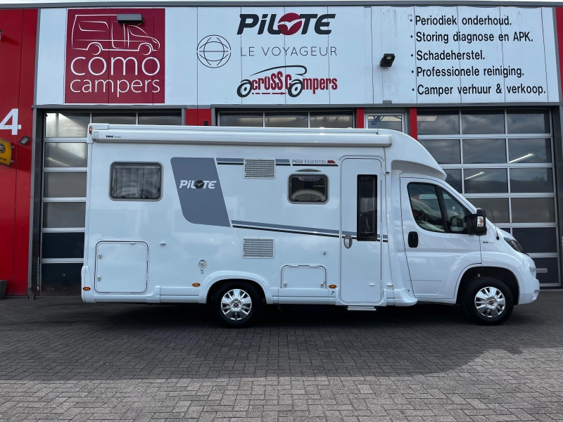 Pilote P 650 GJ Camper, low single beds photo: 3