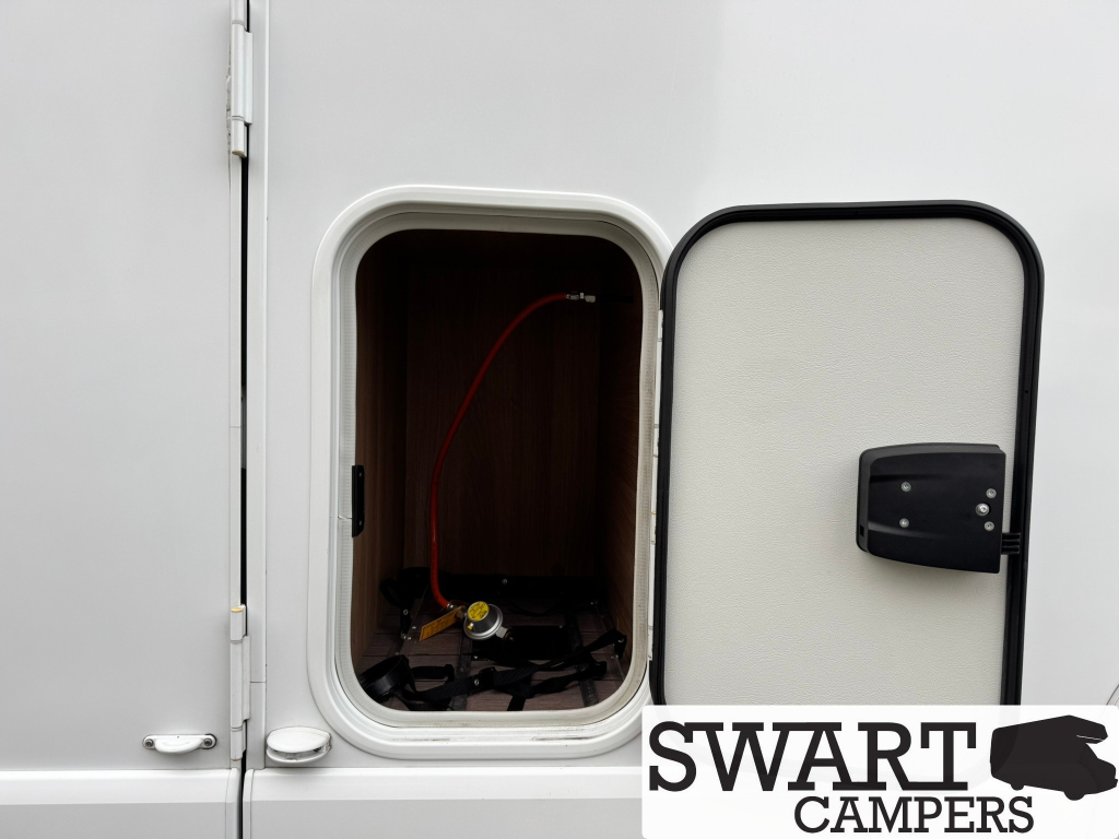 Knaus Sky TI 700 MEG, Enkele bedden 150 pk foto: 26