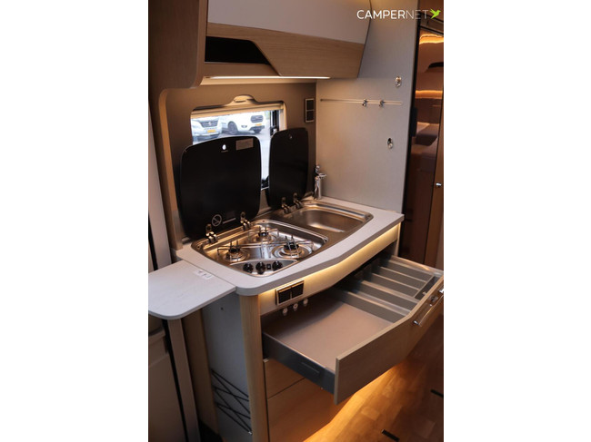 Hymer BMC-T 580 177 PS Automatik | 1. Besitzer | Wechselrichter | L&auml;ngsbetten | 2. Wohnraumbatterie | Solarpaneele | Hymer SLC Chassis | Foto: 11
