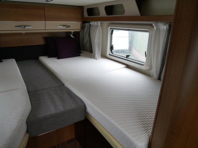 Knaus Van TI 650 MEG Platinum, Einzelbetten, Dachklimaanlage Foto: 18