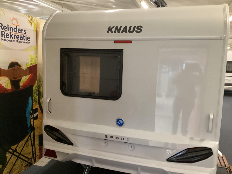 Knaus Sport 420 QD cama transversal foto: 17