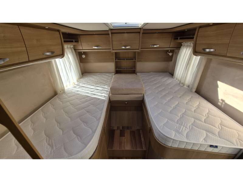 Hymer Tramp 678 Lengtebedden 150PK Heavy  foto: 11