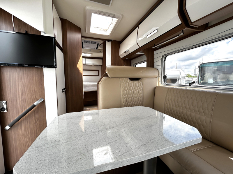 Bürstner Elegance 695 G Queensbed/Automaat/2016!  foto: 7