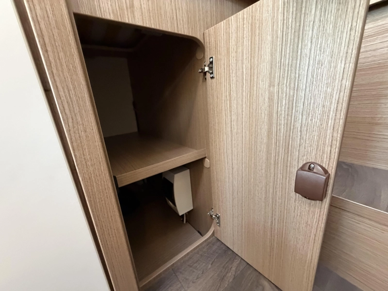 Carado Clever Edition 338 T Litio, 180CV Heossafe foto: 15
