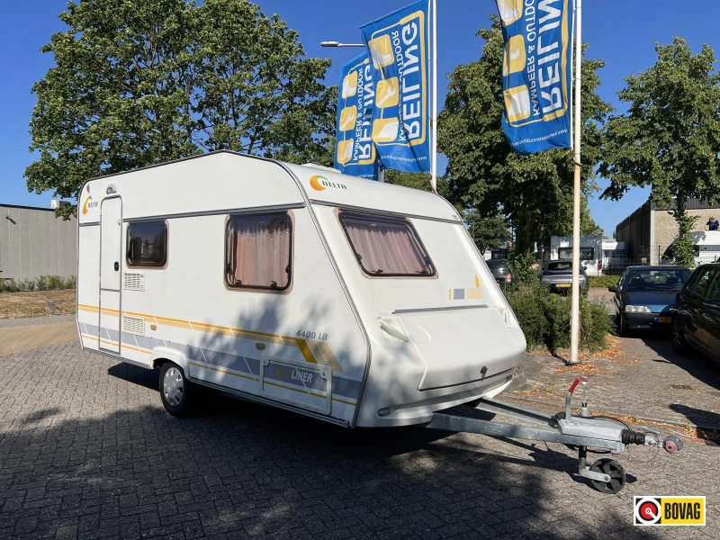 Delta Euroliner 4400 LB voortent en luifel