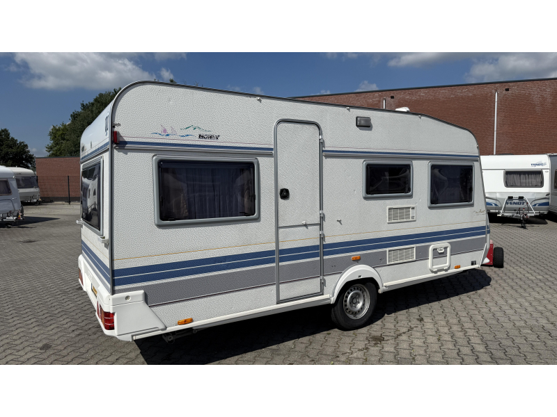 Hobby Excellent 470 Rundsitzgruppe Bett Toilette Foto: 12