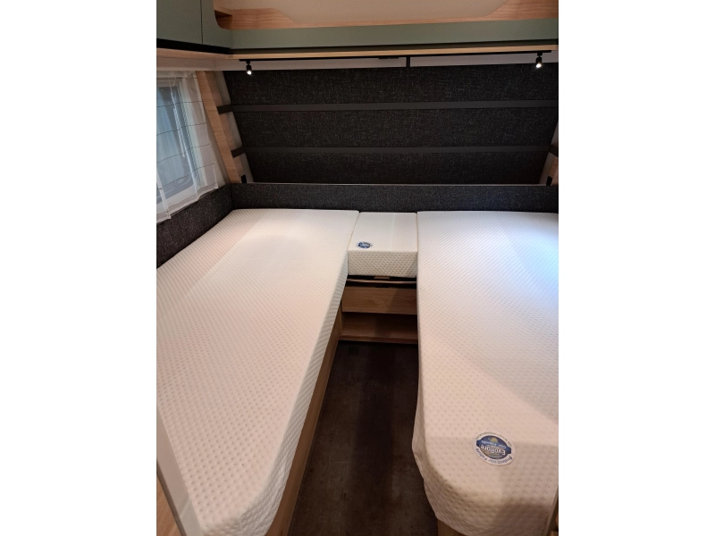 Dethleffs Camper 460 EL foto: 11