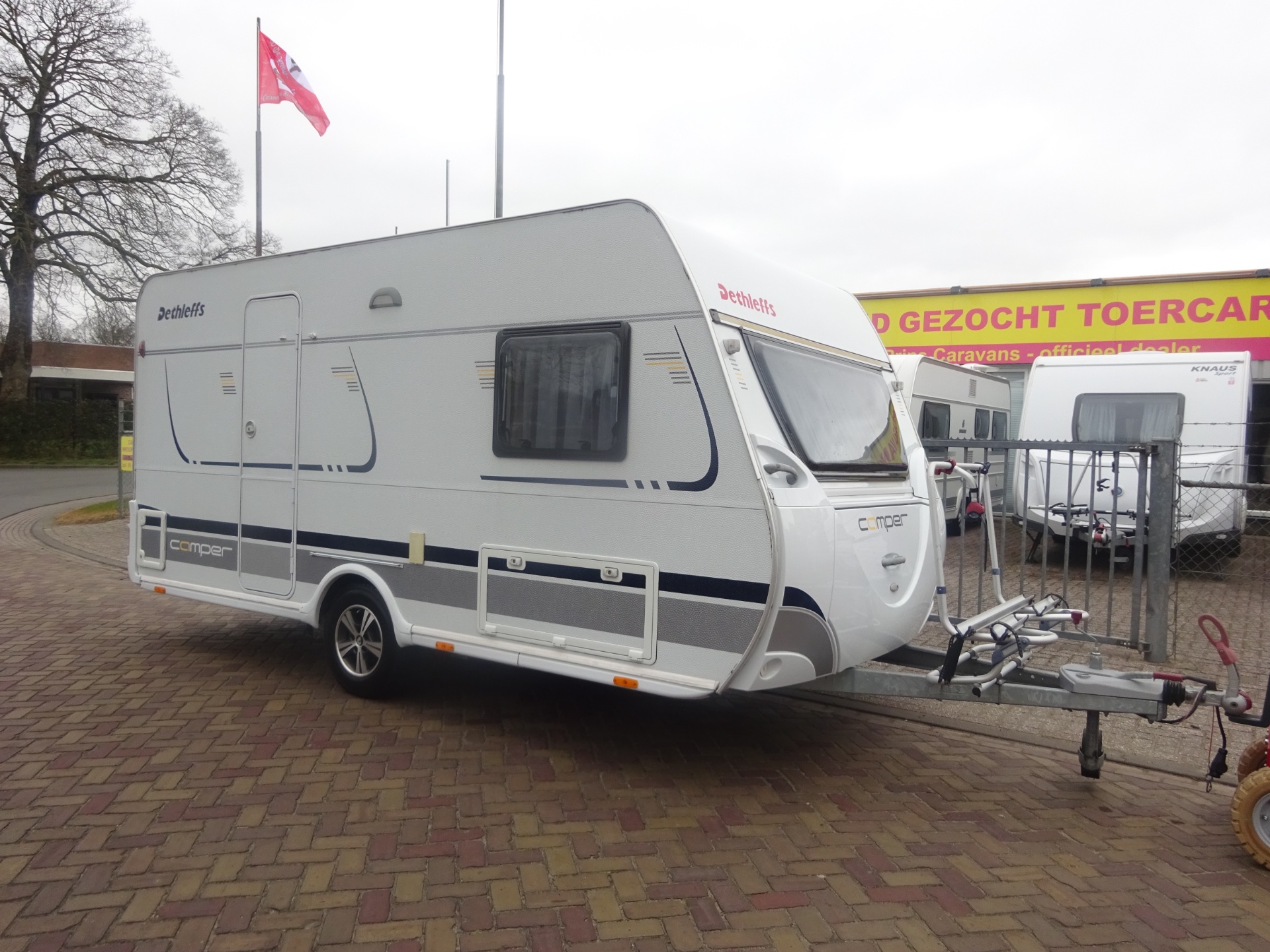 Dethleffs Camper 440DB Met Mover foto: 0