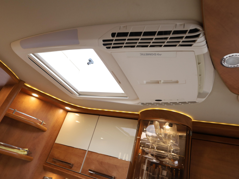Carthago Chic C-Line II I 4.9 LE Automatik - ohne Hubbett Foto: 14