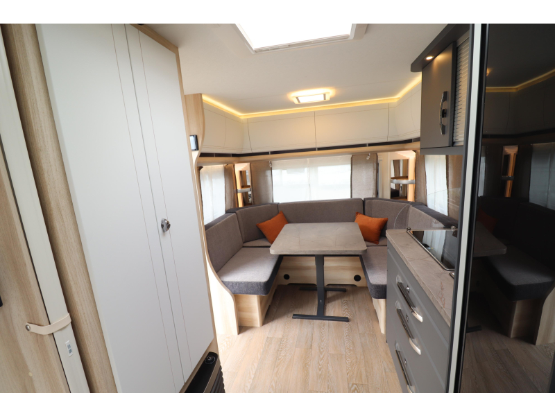 Hobby De Luxe 460 UFE TopSelect pakket - 240 foto: 14