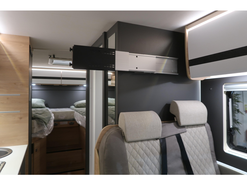 Dethleffs Globebus T4 ENKELE BEDDEN/ AUTOMAAT  foto: 13