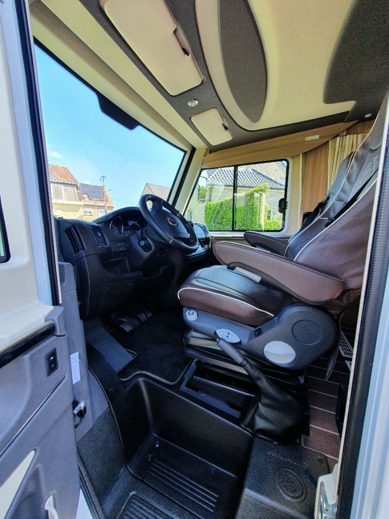 Knaus SUN 900iLX photo : 8