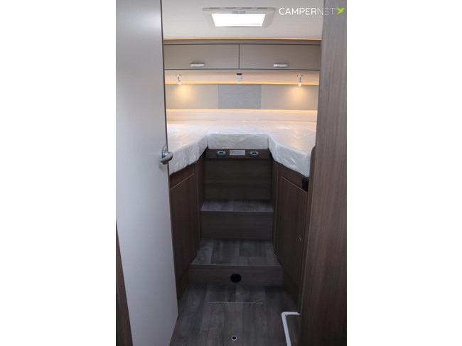 Carado I447 140hp Automatic | Single beds 215cm! | Drop-down bed | Pro + package | Fiat 10'' multimedia system | Oven | Reversing camera | N photo: 16
