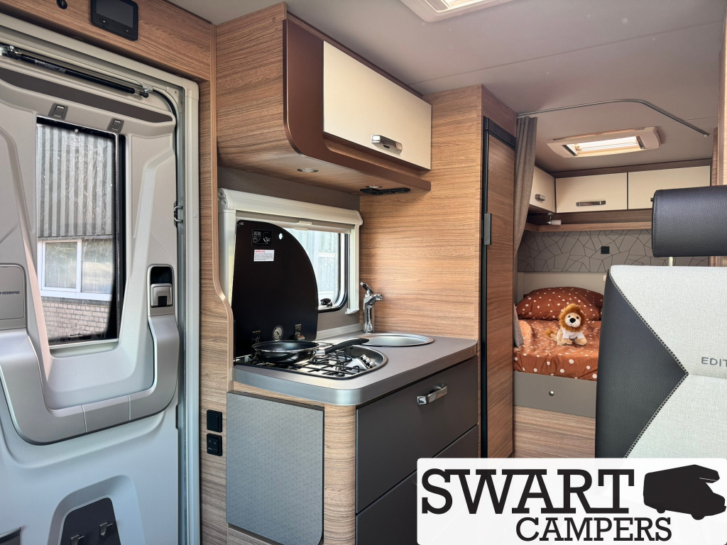 Weinsberg CaraCompact 600 MF Edition [pepper] foto: 12