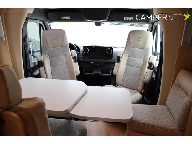 Hymer BMC-T 680 177hp Automatic | Single beds | Drop-down bed | Separate shower | Solar panel | Veloslide | Bearlock | SLC Chassis | Awning photo: 9