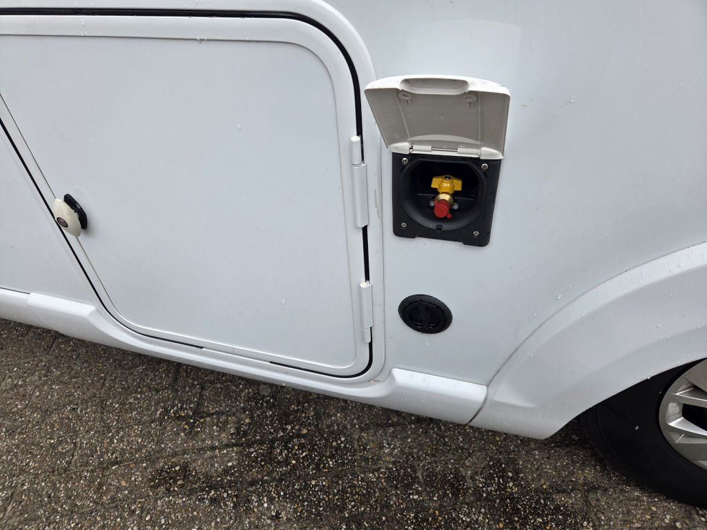 Pilote Sensation P740 Queensbed 2018 foto: 5