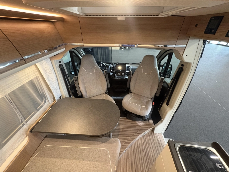 Malibu Van Comfort 640 LE 9tr automaat / lengtebed  foto: 6